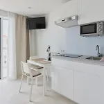 1 Bedroom Lovely In * וודיצה