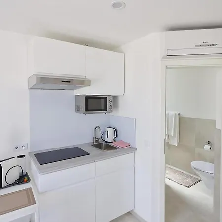 1 Bedroom Gorgeous In