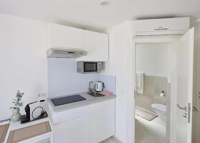 1 Bedroom Gorgeous In