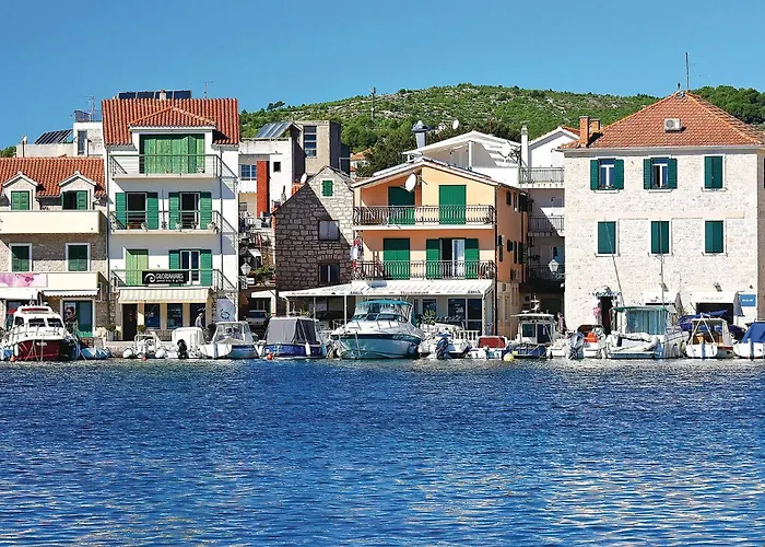 1 Bedroom Gorgeous In Apartman Vodice